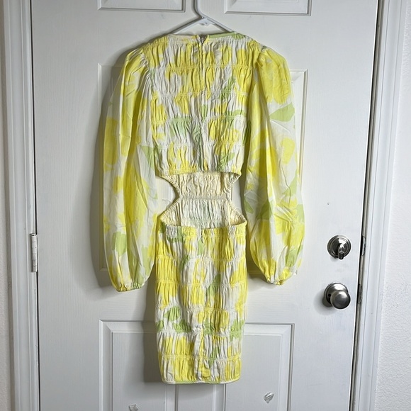 Sabo Banks Shirred Mini Dress Solstice Floral size S Cut Outs Puff Sleev… - Picture 8 of 16